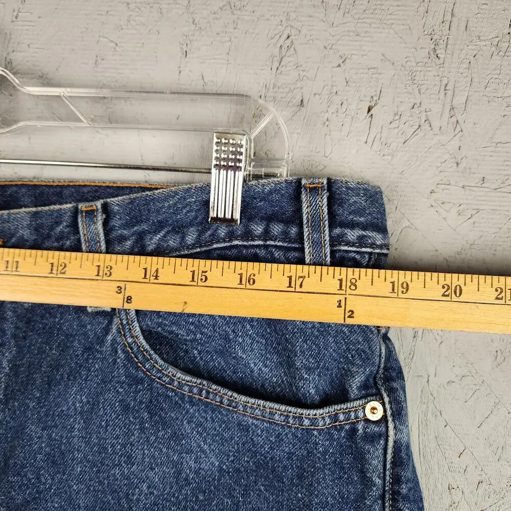 Levis measurements photos